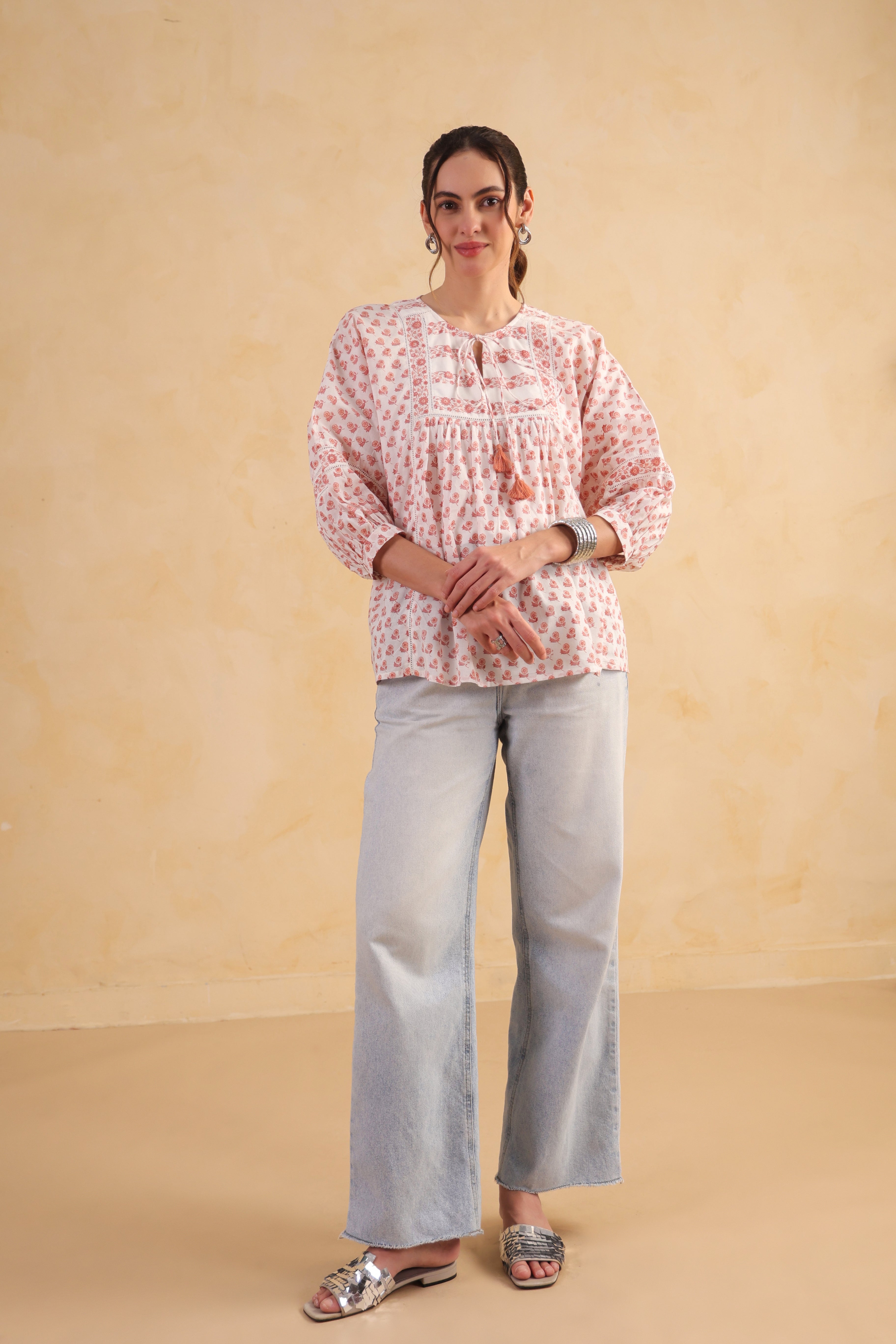 Batwing Gathered Top – Peach/White