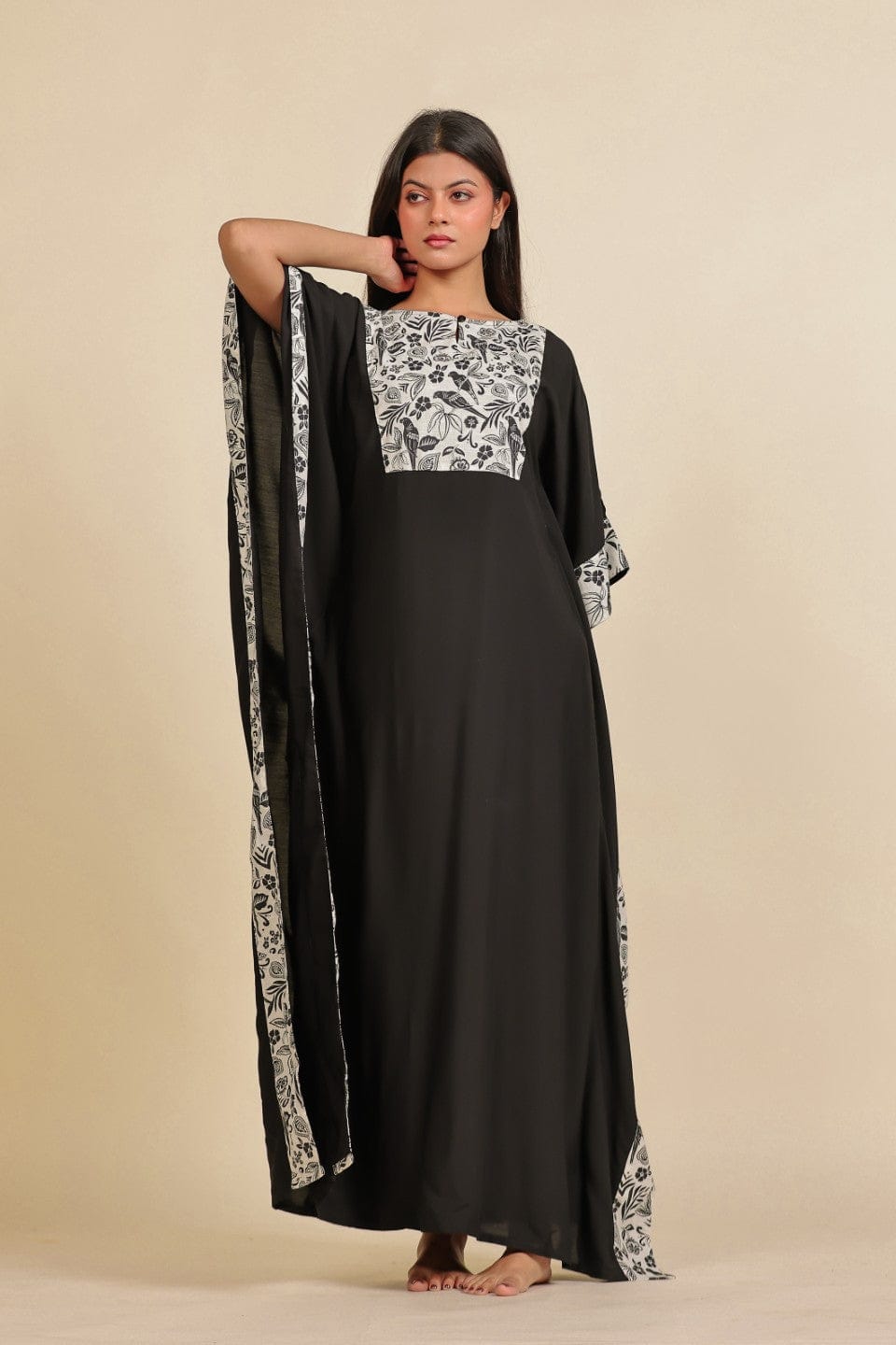 Black and White Floral Printed Modal Kaftan Nighty